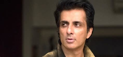 Sonu Sood Turns Hero For 'Munna Bhai MBBS' Actor Surendra Rajan Who Has ...