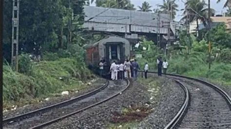 Engine of Netravati Express separates from compartments near Pettah ...