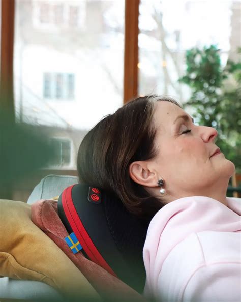 RetroGoods™ - Massager Flow Pillow