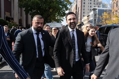 Hakeem Jeffries endorses Zohran Mamdani for NYC mayor