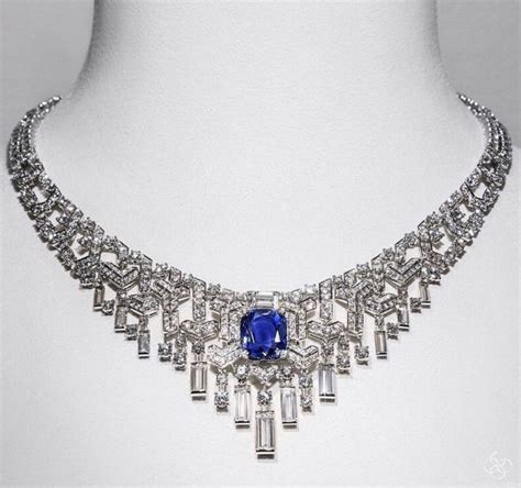 『新珠宝』Piaget 高级珠宝：Rose Passion 亮相 | iDaily Jewelry · 每日珠宝杂志