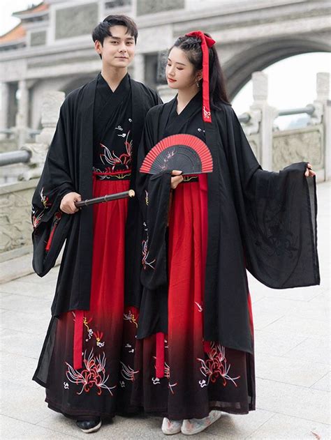Explore Beautiful Asian Traditional Clothes