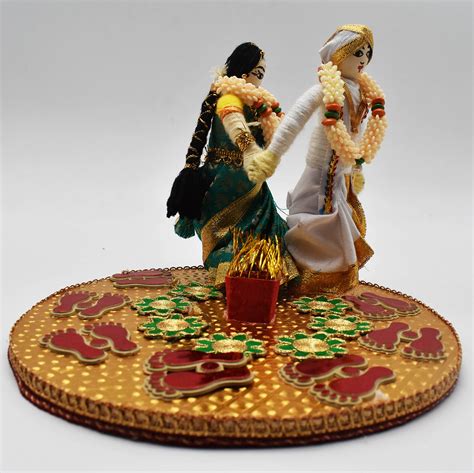 Buy Justhandmade Woolen Traditional Handicraft Marriage Set | Pelli ...