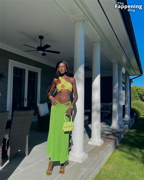 Duckie Thot Sexy (19 Photos) | PinayFlixx Mega Leaks