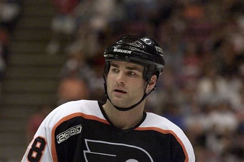 Eric Lindros, John LeClair, Mark Recchi to play in Flyers alumni game