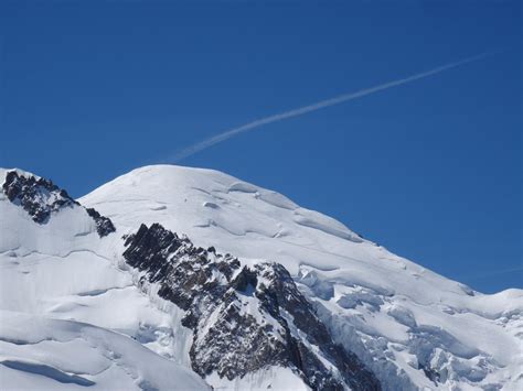 The Mont-Blanc, the highest mountain in Europe [OC] [1440x1080] : r ...