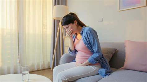 When Does Pregnancy Nausea Start and What Can Help | Insurance Covered