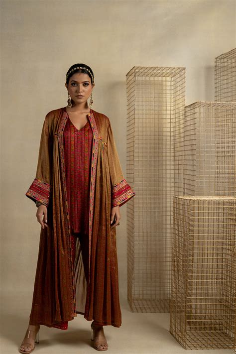 Bagh Sleeveless Kurta With Gulal Organza Embroidered Palazzo – Auraya ...