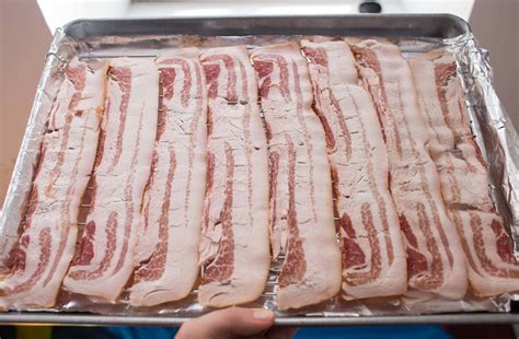 How to Cook Bacon in the Oven (425°) - Lauren's Latest
