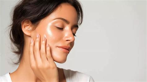 Harvard-trained dermatologist shares skincare combinations that improve ...