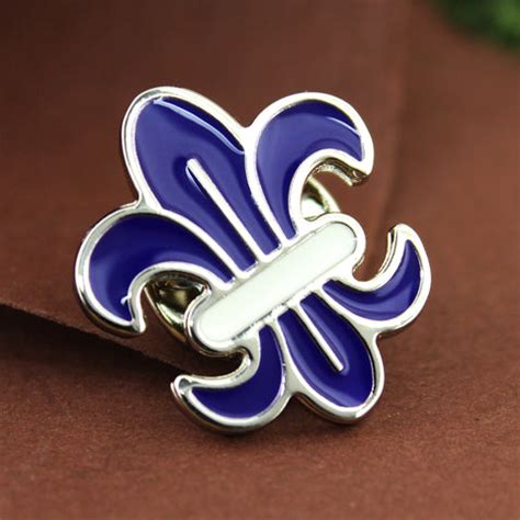 Buy Lapel Pins for Men Online in India | Peluche.in