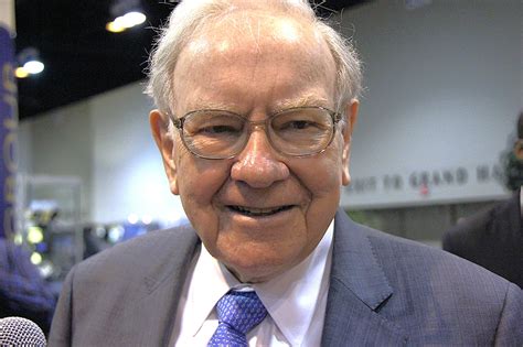 Why Billionaire Warren Buffett Owns Domino's Pizza Stock | The Motley Fool