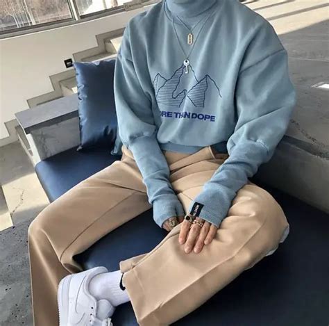 Soft Boy Aesthetic: Outfits, Style Inspo, & Origin • Styles of Man