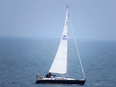TULLA, Pleasure craft - Details and current position - MMSI 235023452 ...