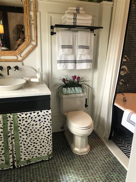 25 Inspirational Bathroom Tile Ideas For Your Bathroom Makeover