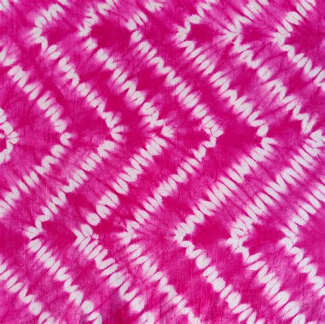 Pure Cotton Shibori Pink With White Zig Zag Handmade Fabric – Sanskruti