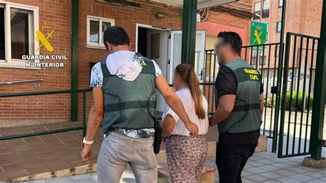 Dos detenidos por estafar 20.000 euros a una anciana en Toro con un ...