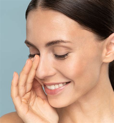 Dark Skin Makeup Tutorial 的图像结果