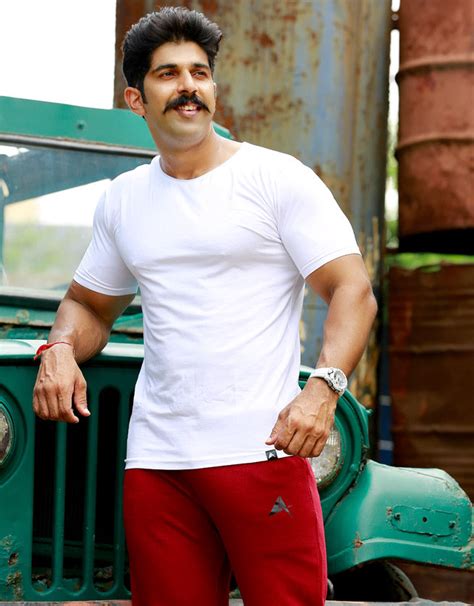 White Raw Edge T-Shirt – Aesthetic Indians :: A Brand for Every Common ...