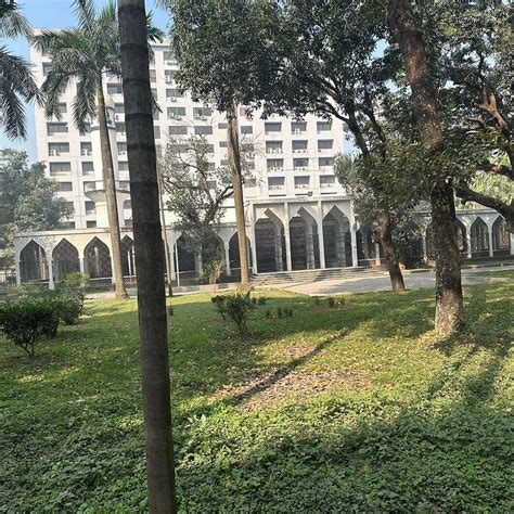 Dhaka University Central Mosque, Dhaka City - Tripadvisor