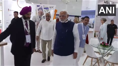 PM Modi visits exhibition at 4th Global Renewable Energy Investor's ...