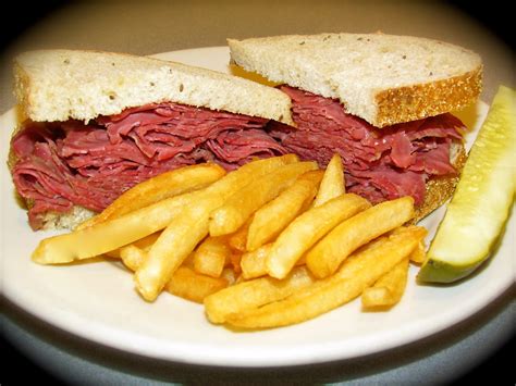 Lou's Deli Corned Beef On 6 Mile at Tawny Dunn blog