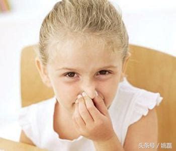 小孩流鼻血是怎麼回事 小孩流鼻血 嚴重嗎 - 每日頭條