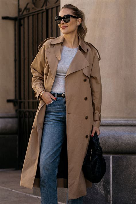 A Classic & Casual Trench Coat Outfit