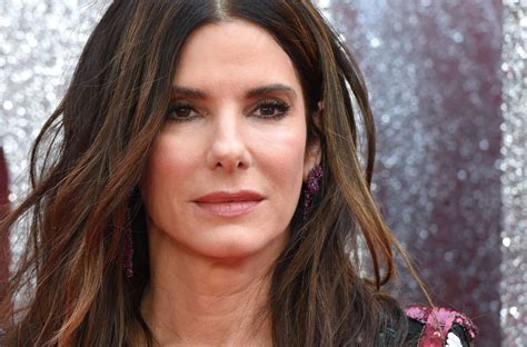 Sedam tajnih trikova za negu kože Sandre Bulok zbok kojih izgleda upola ...