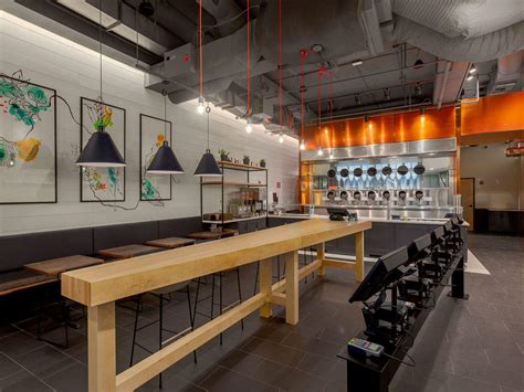 This Boston restaurant has robots turning into chefs! | TimesTravel