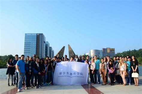 中国国情教育系列活动第十二站——参观广州开发区-留学生教育学院