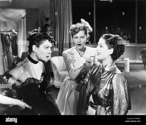 Joan fontaine rosalind russell hi-res stock photography and images - Alamy