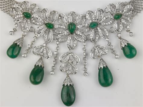 Oval Emerald Diamond Necklace – PalsaniJewels.com