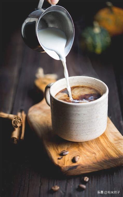 卡布奇诺咖啡牛奶饮品图片-包图网