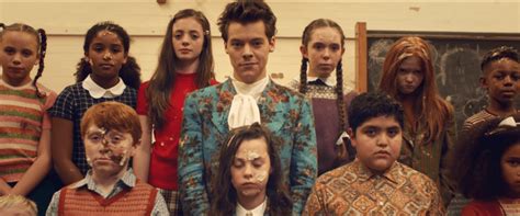 Harry Styles' new music video for Kiwi proves nobody knows his fans ...
