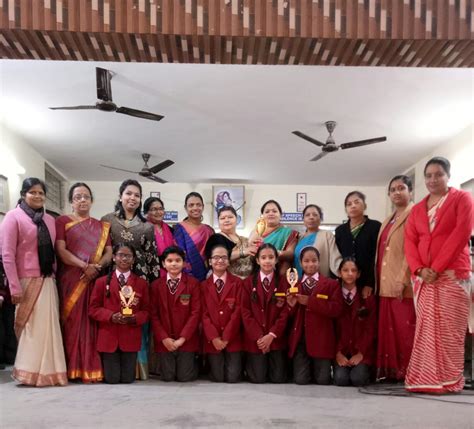 Awards for best Academic Year :: St. Mary's Public School