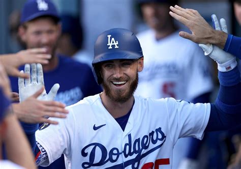 Baseball roundup: Cody Bellinger, Cubs agree to 1 year for $17.5 million