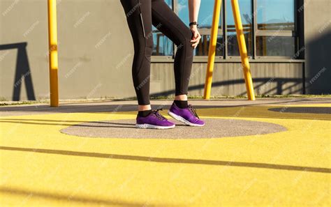 Douleur au genou de l'athlète Entorse des ligaments tendinite déchirure ...