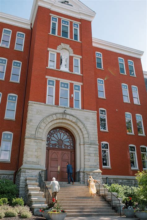 A Classic Cincinnati Wedding at Hyde Park Country Club ...