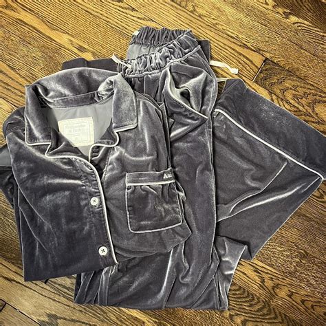 Abercrombie velvet pajama set, gray, worn one time - Depop