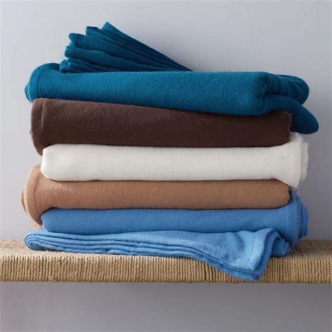 Spotlight pure on sale wool blankets