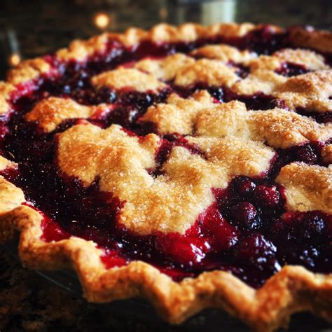 Triple Berry Pie - Recipes Finds