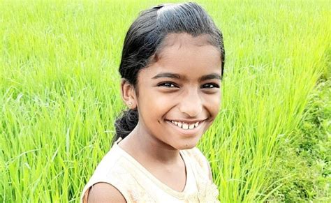 क्‍लास के अंदर सांप ने बच्‍ची को काटा, बार-बार कहने पर भी नहीं मानी ...