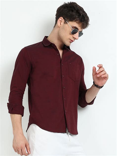 Maroon Solid Slim Fit Casual Shirts