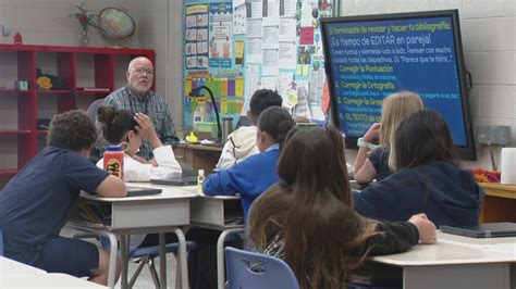 Valdez Elementary enhances bilingual learning | 9news.com