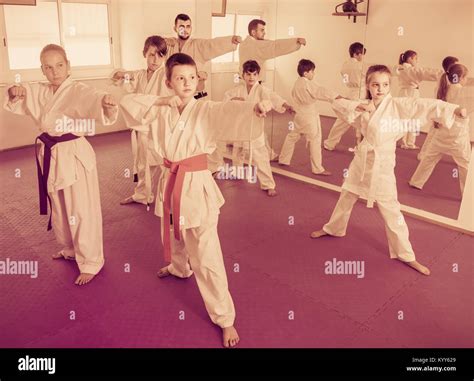 Karate Class 的图像结果