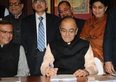 Budget 2016 disappoints stock markets - IBTimes India