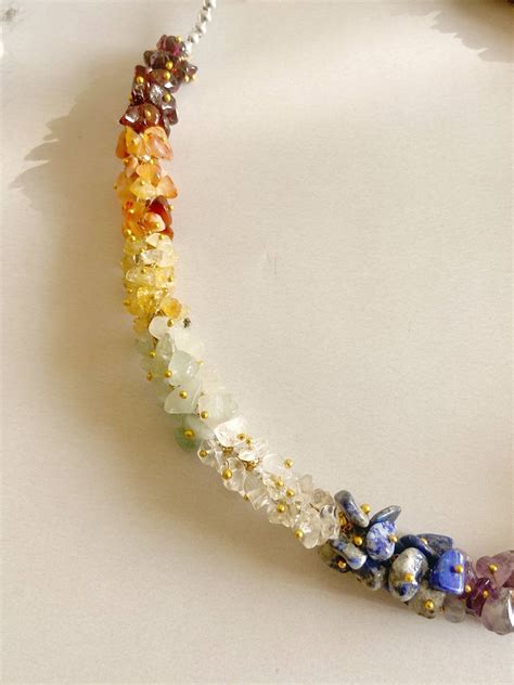 Seven Chakra Crystal Chips Necklace – The Lilith store