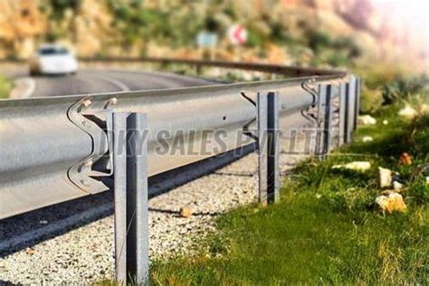 W Beam Crash Barrier Manufacturer, Supplier from Ghaziabad