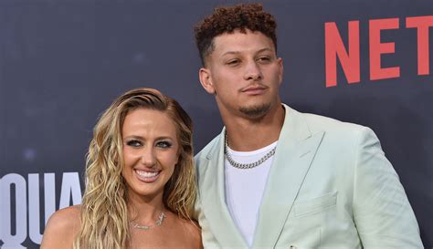 Brittany Mahomes Commands Attention in Silver at Quarterback Premiere – Footwear News